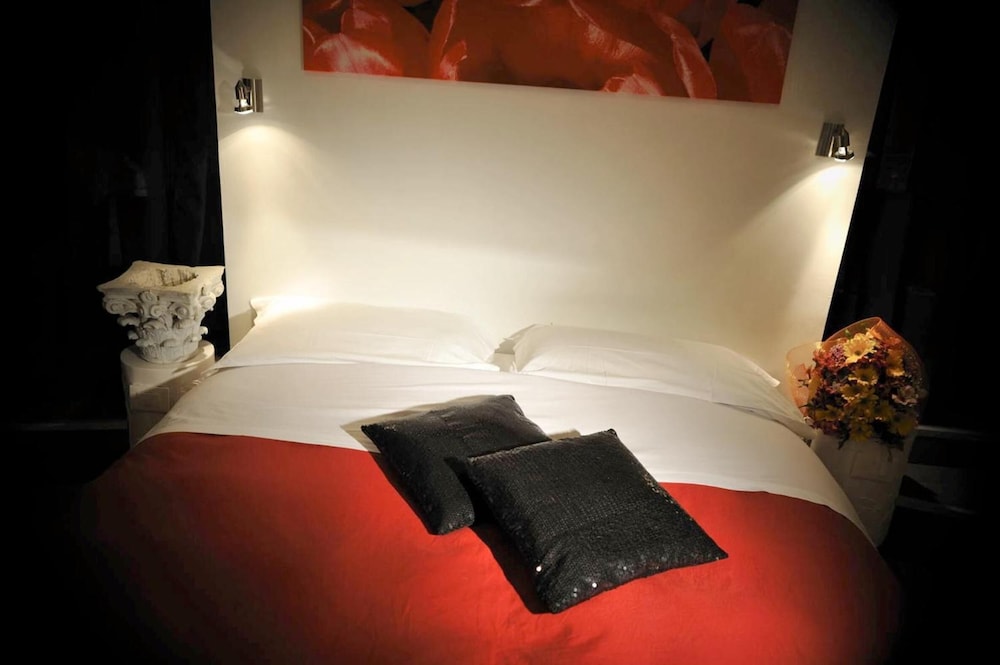 Caesar's Rooms
