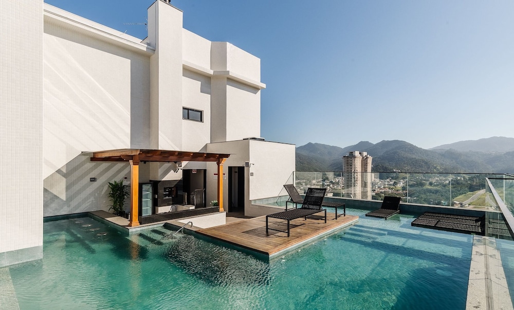 MHF III Apts Variados a 280m da Praia em Itapema