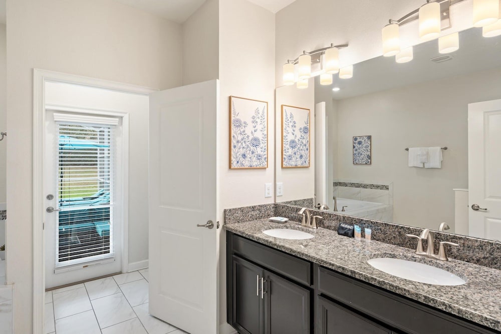 Championsgate Resort Vacation Pool & Spa Home With Resort Clubhouse Amenity Access 8 Bedroom Home