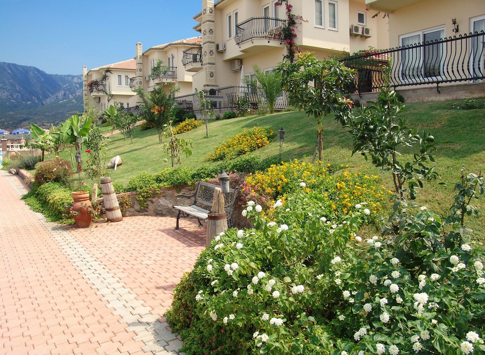 Gold City 1 Bedroom Villa 1 view 4