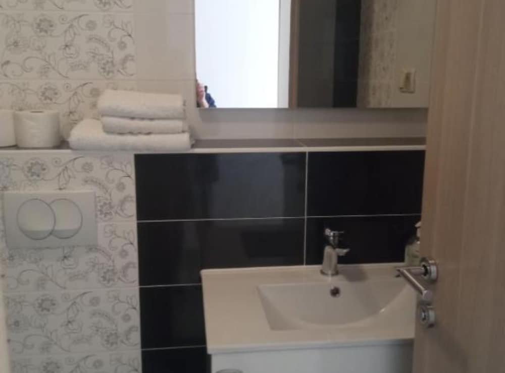 Cozy Vodice Garden Apartments With Terrace and BBQ