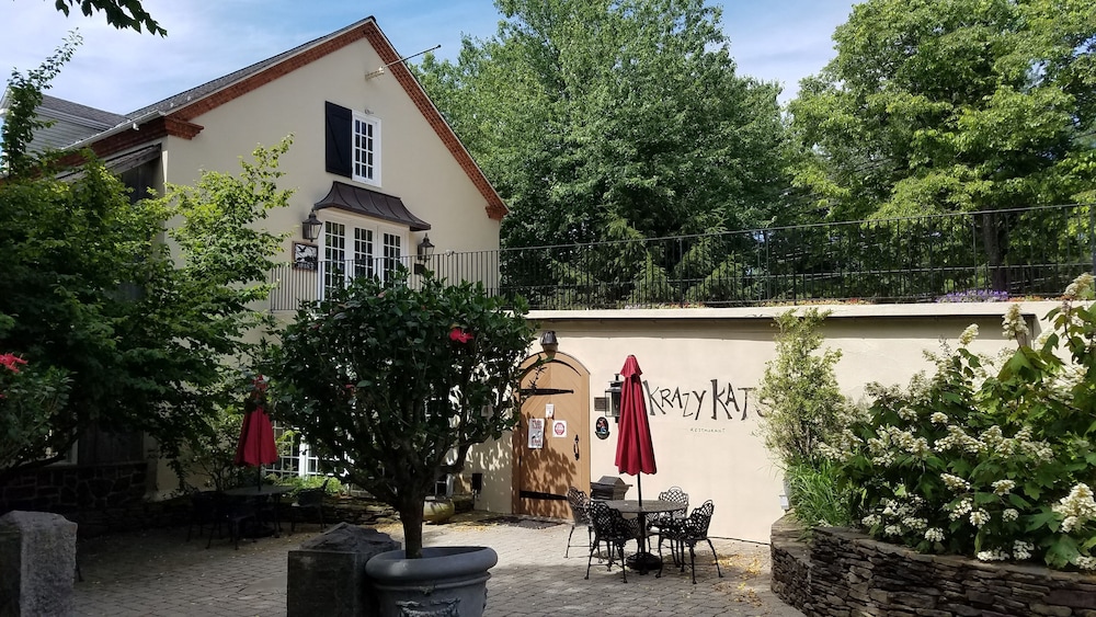 Wilmington Vacations - The Inn at Montchanin Village, a Historic Hotel of America - Property Image 49