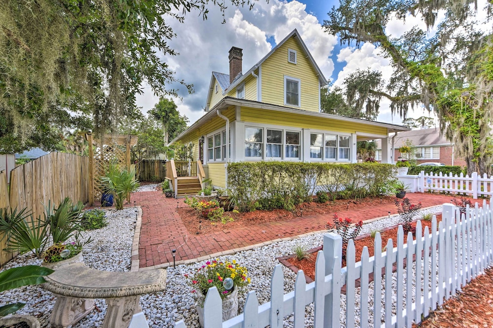 Historic Green Cove Springs Home - Walk to Coast! view 2