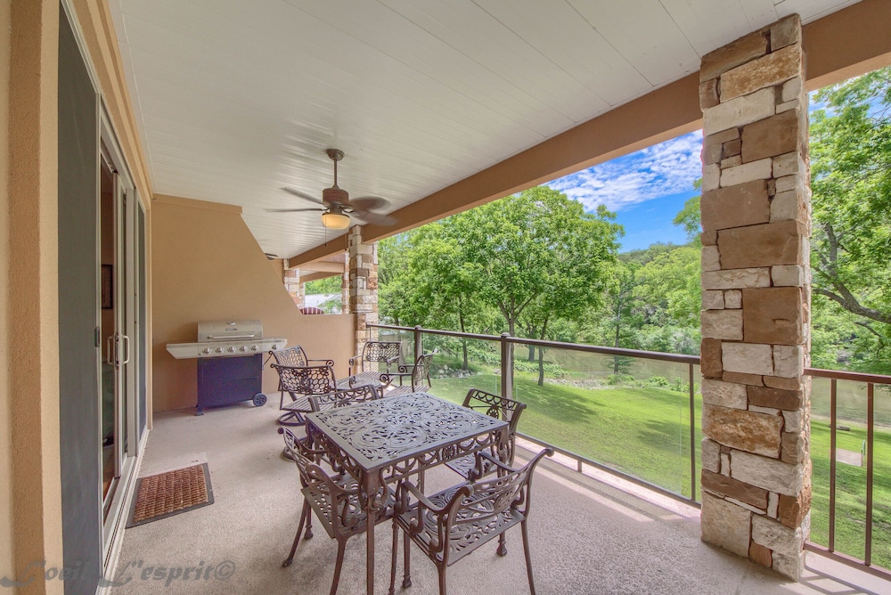 Riverview Terrace Rg 203 3 Bedroom Condo by RedAwning