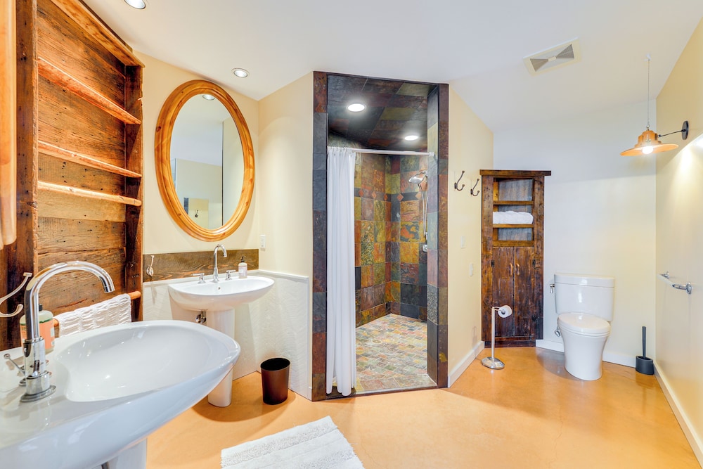 On 20 Scenic Acres: Mtn Retreat in Star Valley