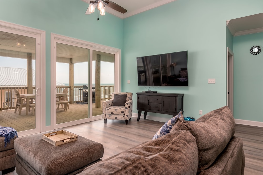 Simply Blessed - 106 Vargas Ct 4 Bedroom Home by RedAwning view 4