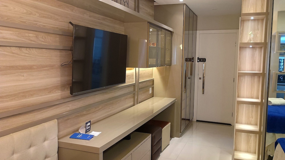 Your Stay With Comfort and Premium Location 550m From Barra Beach Eais