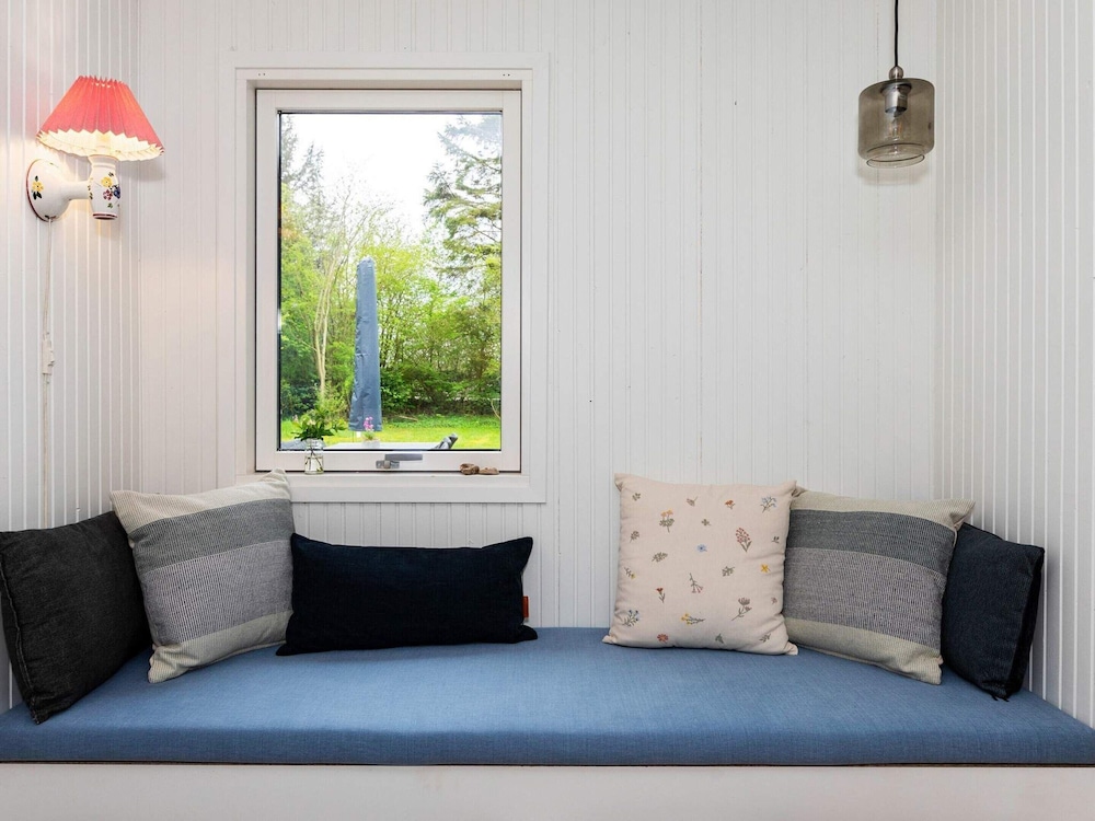 6 Person Holiday Home in Veslos view 5