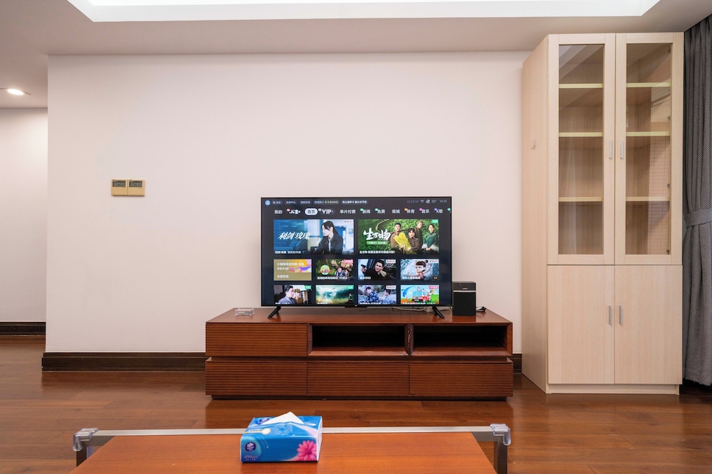 Tyms Elegant 3BR 2BA Apt Yongxin Century