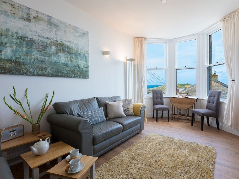 Hepworth Apartment