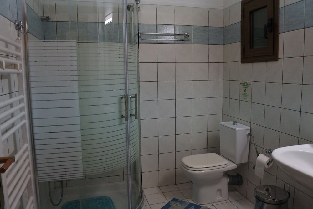 Photo 33