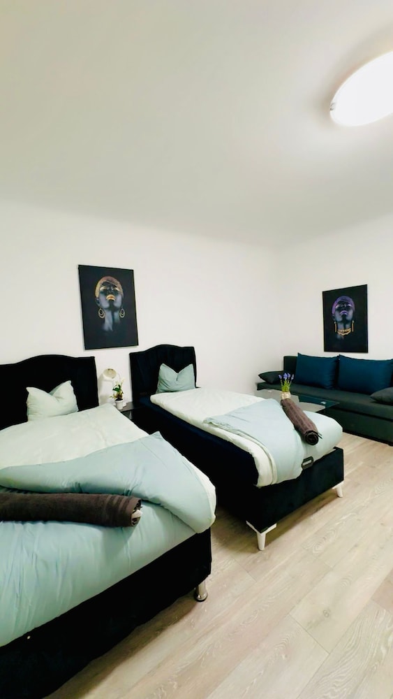 2BR 1LR Apartment for 5 Peaceful Stay