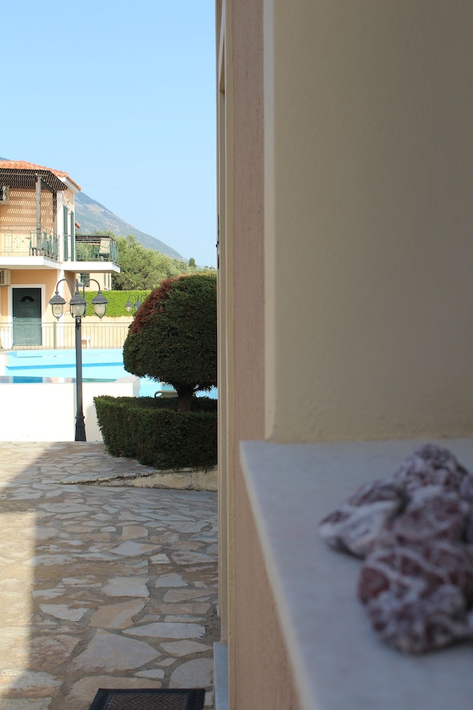 Oneira Villas