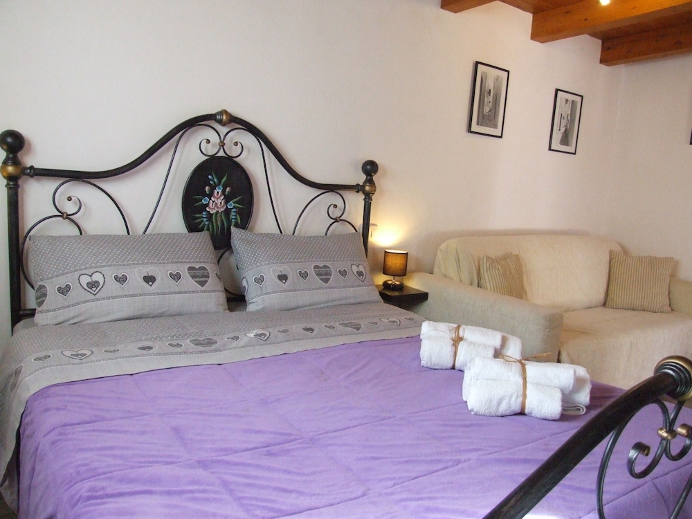 Barnaba Edera view 5
