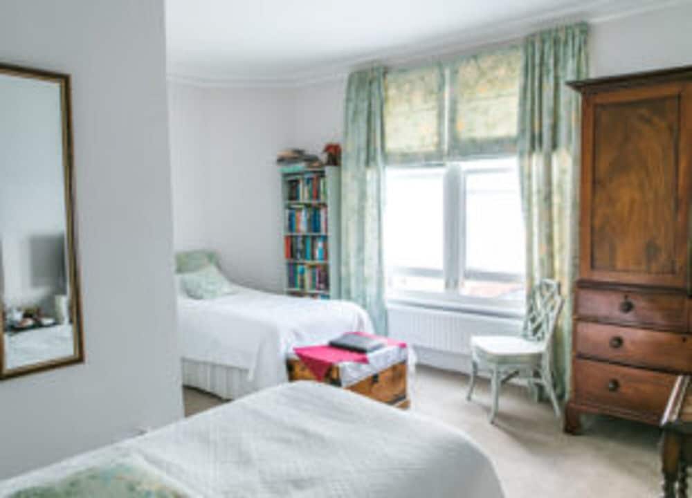 The Brick House Bed & Breakfast view 3