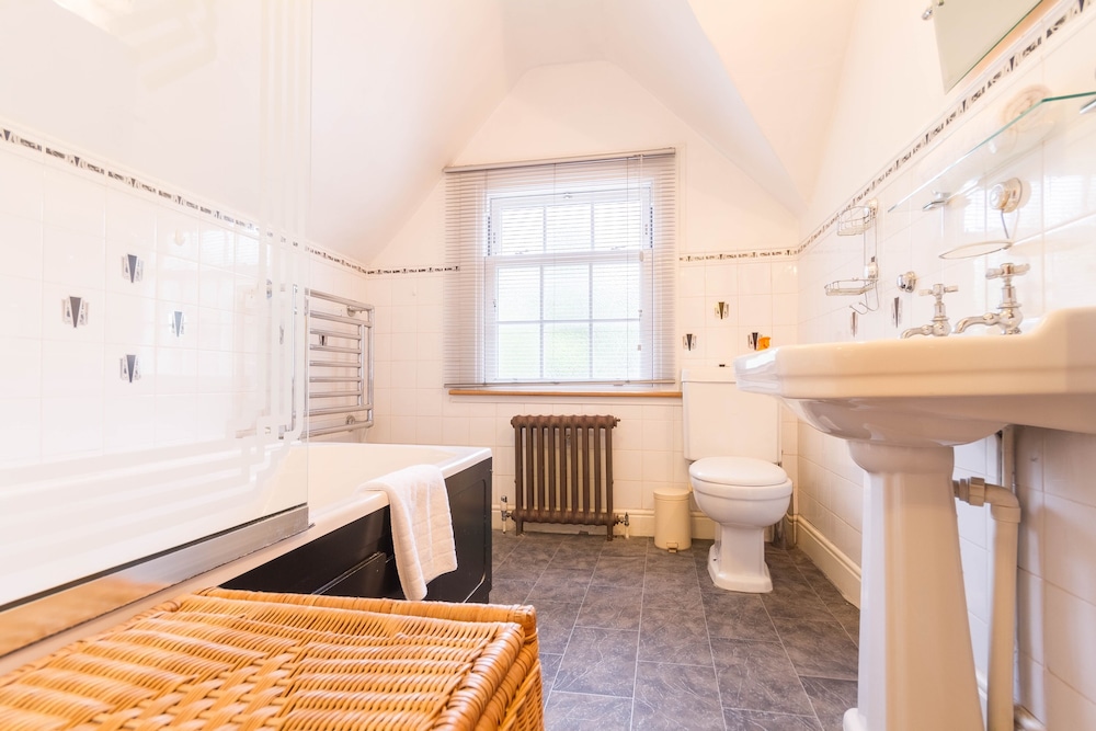 HOLIDAY HOME OF THE MONTH Finchley Sleeps 4