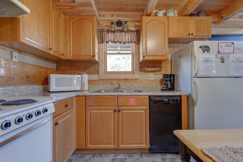 Sweet Surrender by Jackson Mountain Rentals view 5