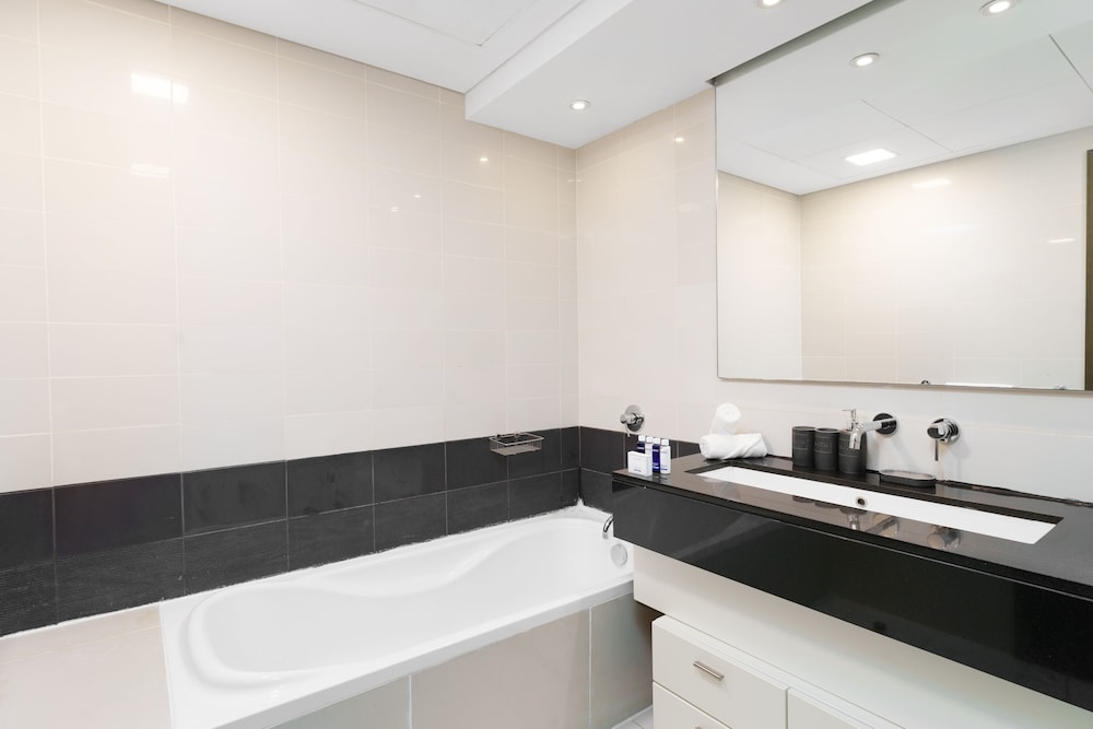 Maison Privee - Superb Apt with Burj Khalifa, Fountain & Opera Vws