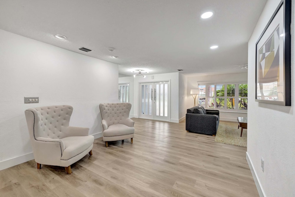 Waterfront Paradise Chic 3 BDR