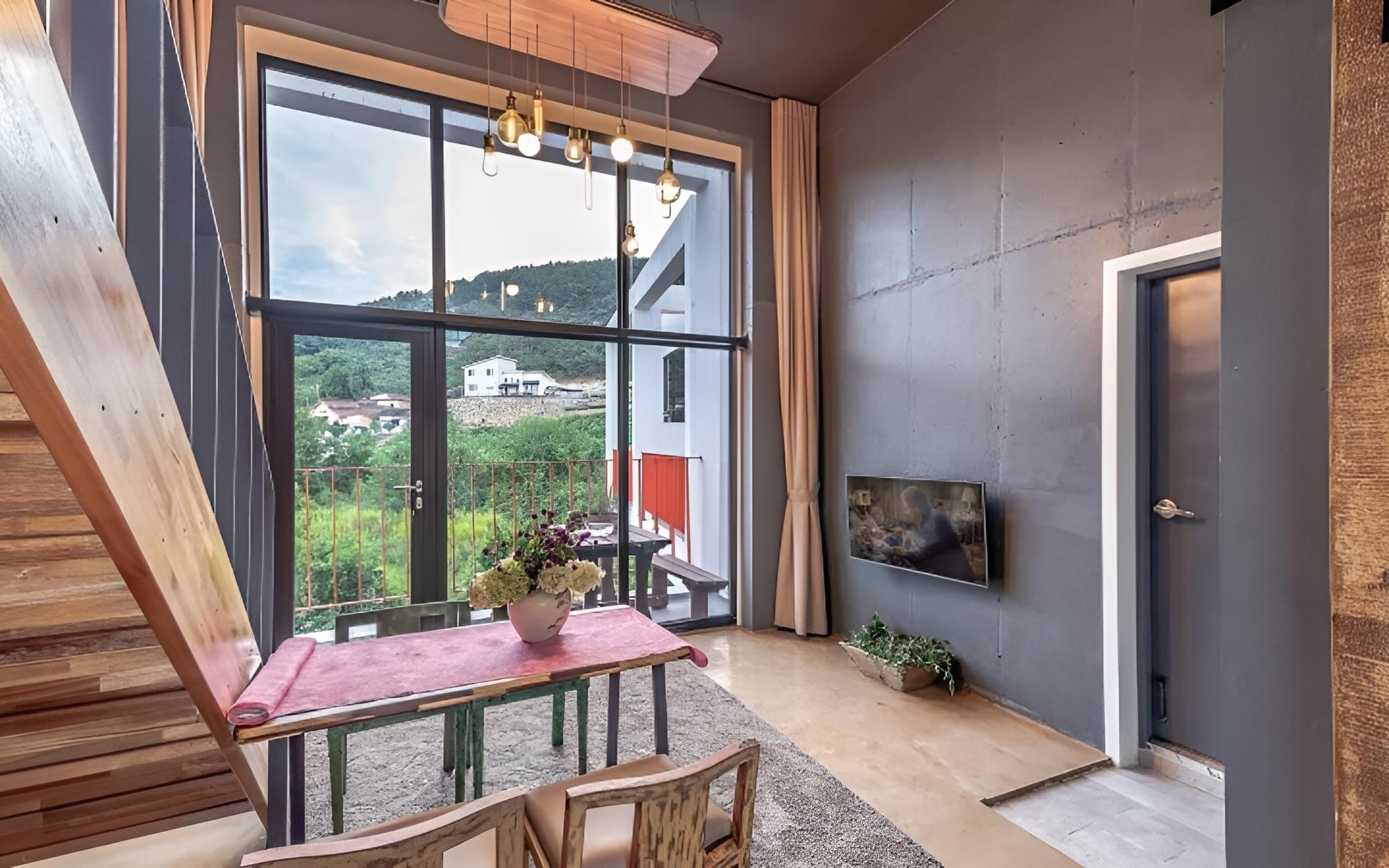 Tongyeong Kkotdam Pension view 2