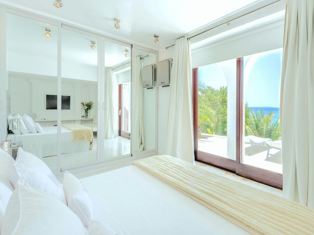 Holiday Home With Pool
