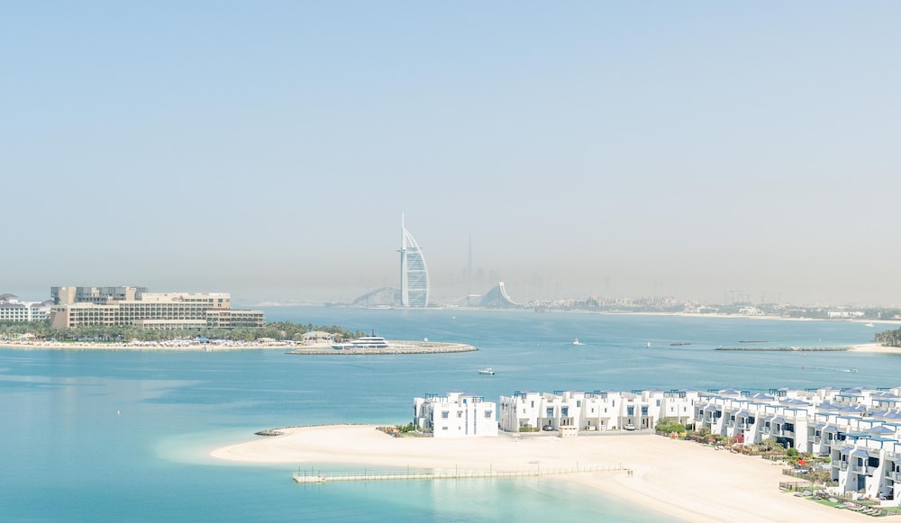 Dream Inn - Shoreline Al Sultana