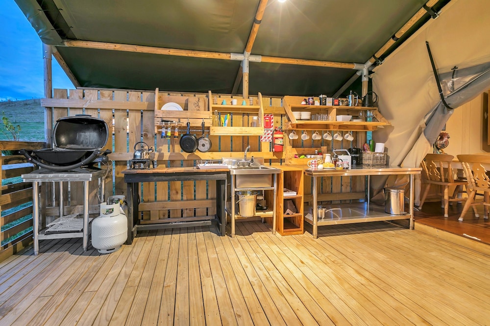 Luxury Under Canvas