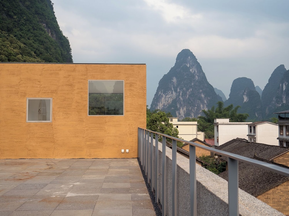 Yangshuo Geemu Building House