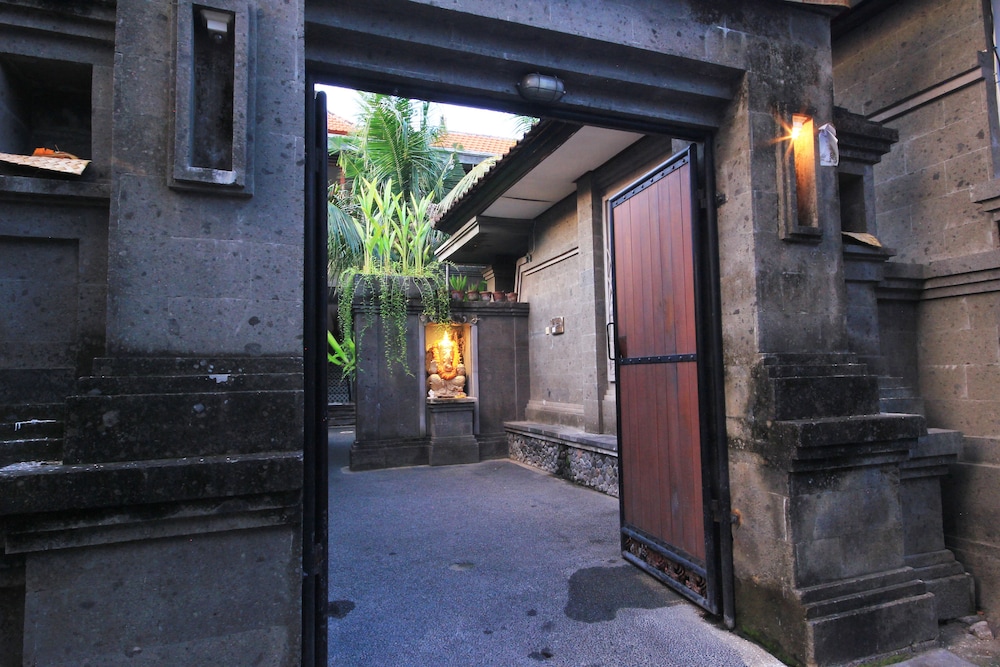 Letos Kubu Homestay