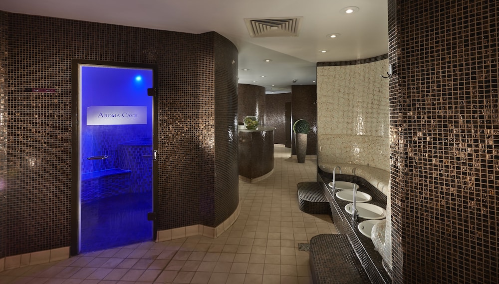 Sutton Coldfield Vacations - The Belfry - Property Image 7
