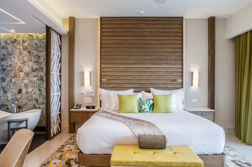 2BR Oceanview Suite Garza Blanca Cancun