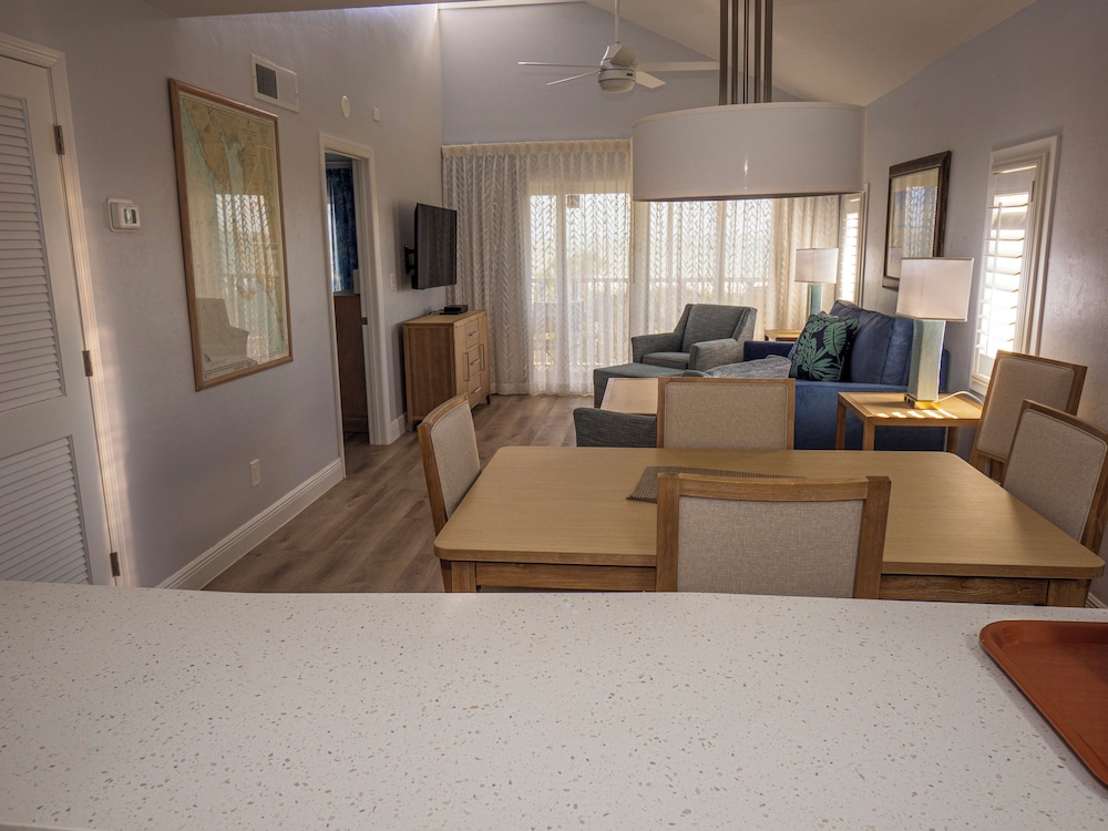 Shell Island Beach Club