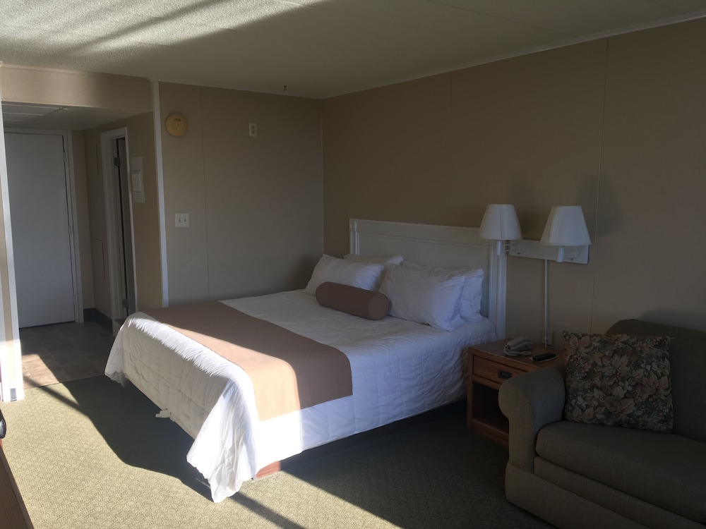 Fenwick Islander Motel