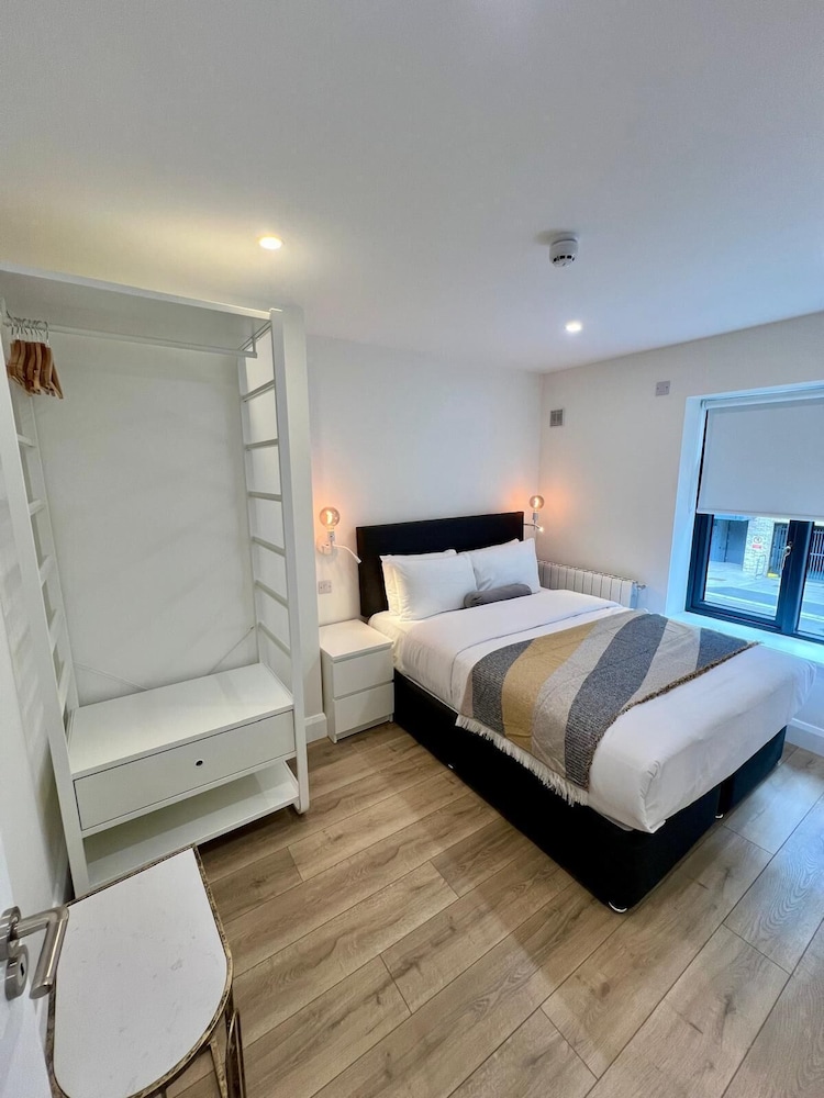 IFSC Townhouse Apartments