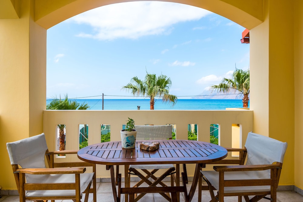 Thalassa Apartments