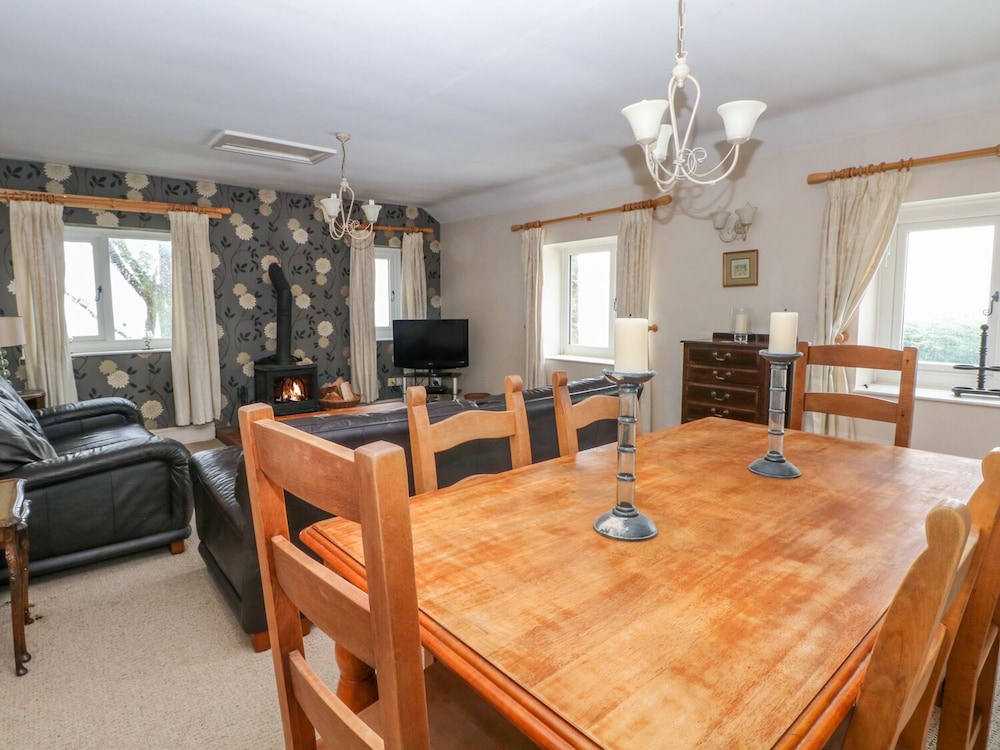 Bowden Head Farmhouse Cottage view 5