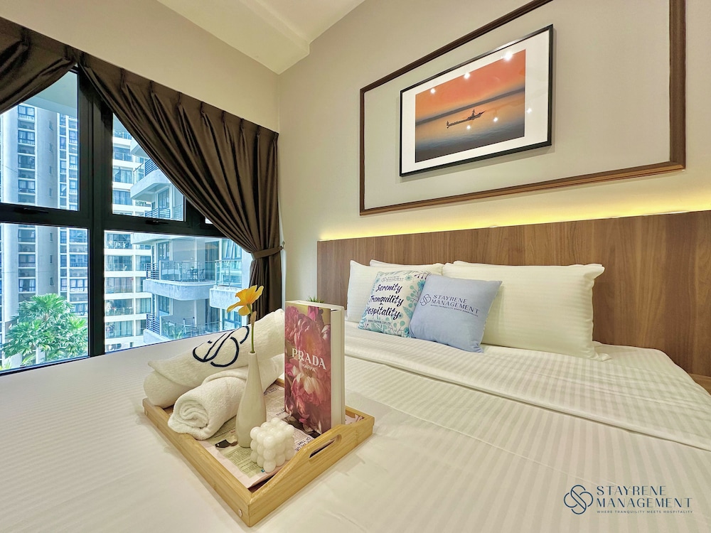 Country Garden Danga Bay Sea View Homestay by Stayrene