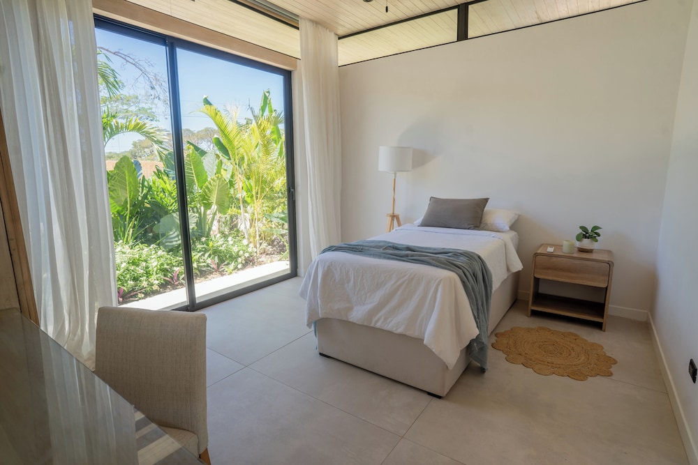 Casita Niaku by Wynwood House