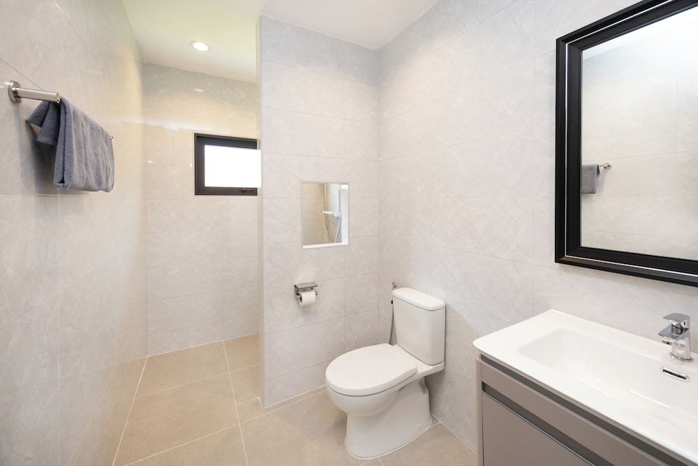 Villa Waree minutes to City and Beach