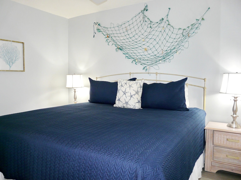Unmatched Beachfront Condo With Roomy Balcony and Pool view 5