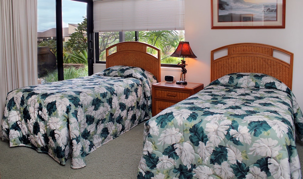 Wailea Elua- CoralTree Residence Collection view 3