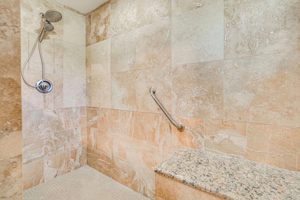 3 Mi to Beaches: Pet-friendly Retreat in Bradenton