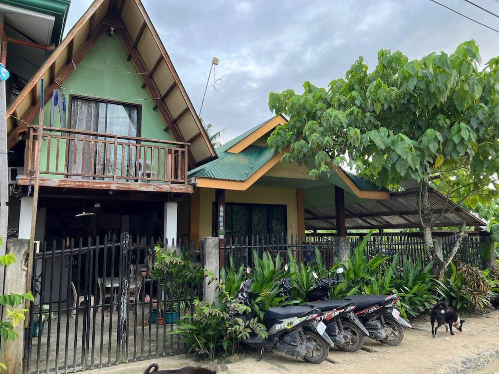 Flo Bed and Breakfast, General Luna - 11