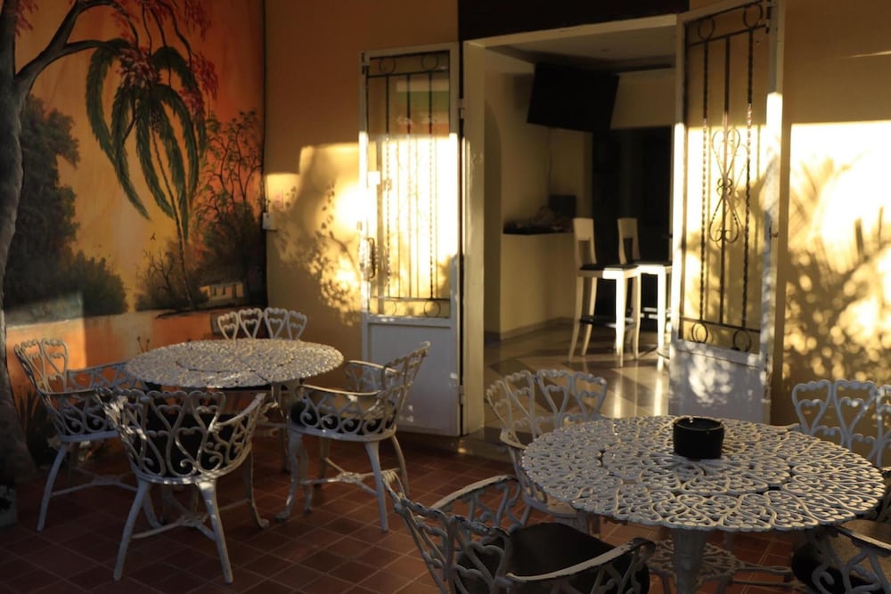 Hotel Esmeralda Guest House