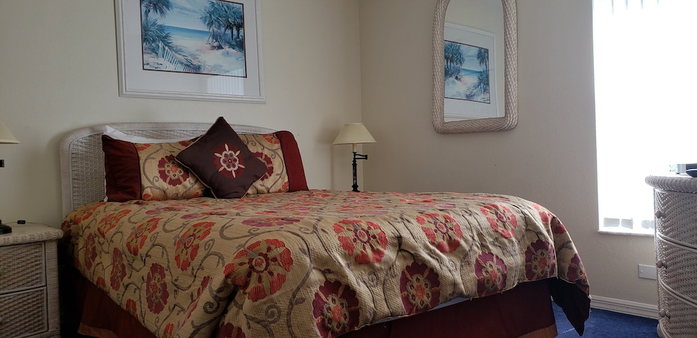 1031 3 Bedroom Pool Home, Eagle Pointe Kissimmee - Image 4