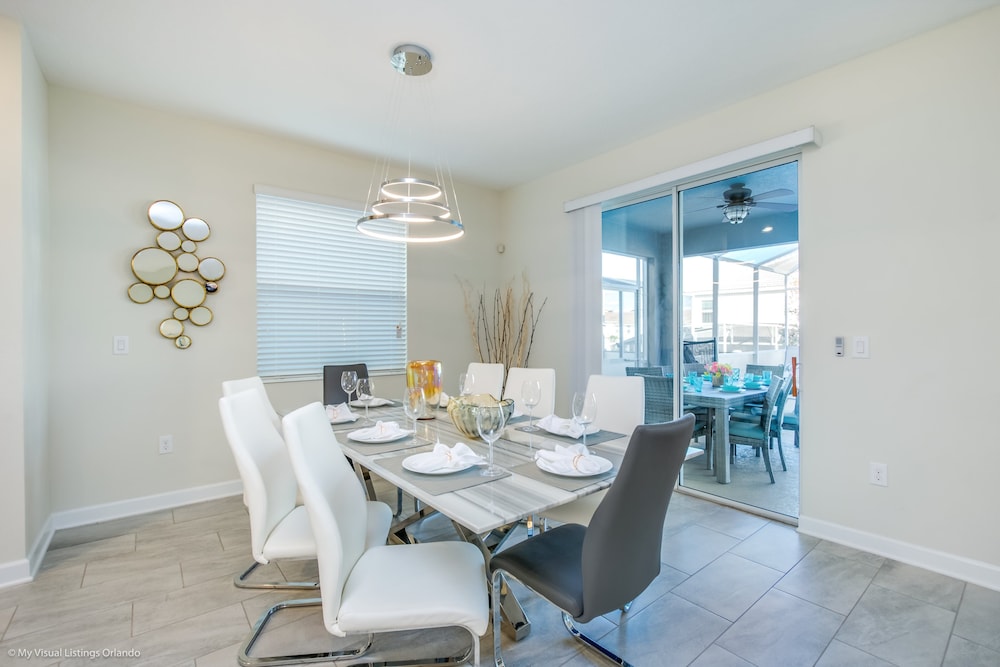 High End Champions Gate 6 Bdrm - Image 5