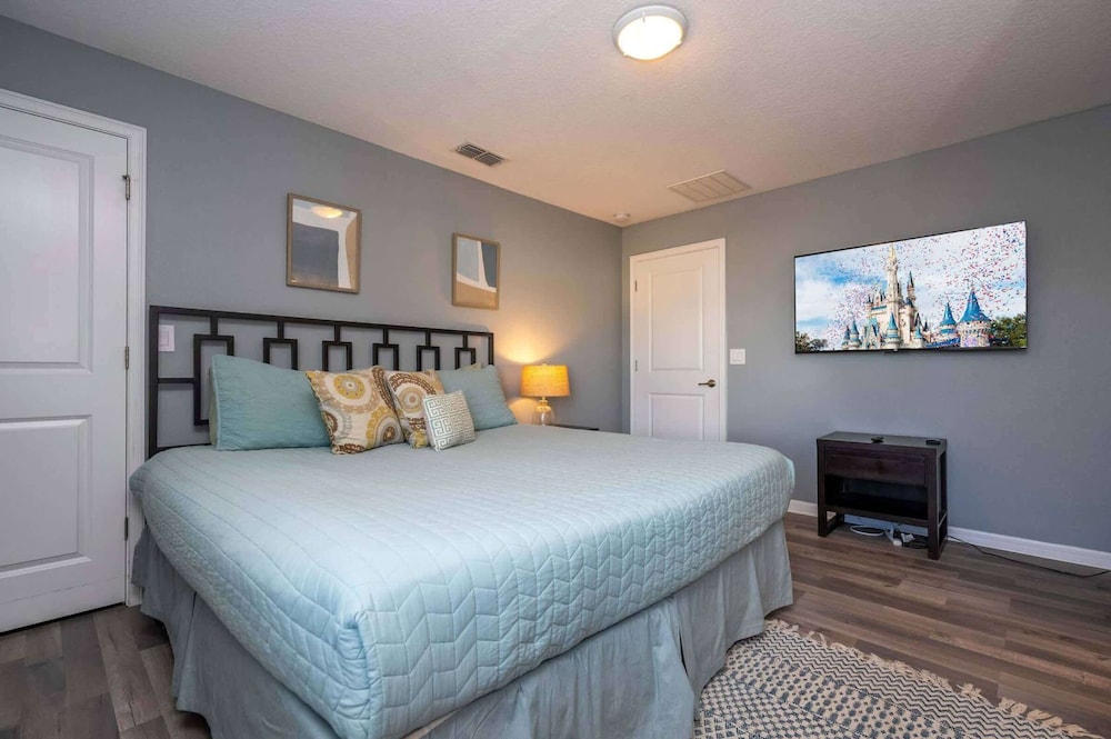 Disney Days & Poolside Nights At Storey Lake