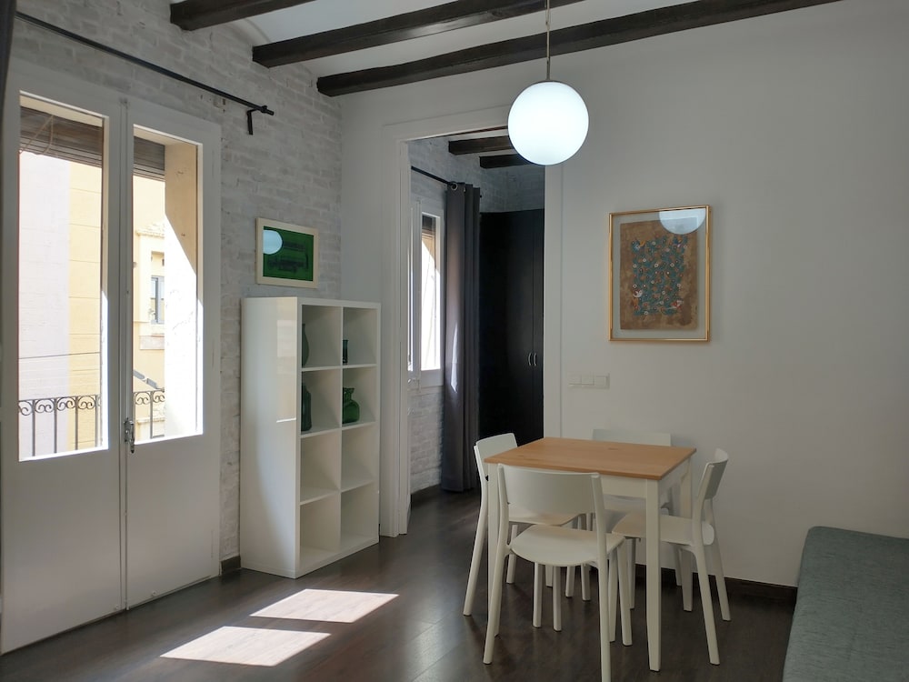 Lovely Flat In Barceloneta Near Sea