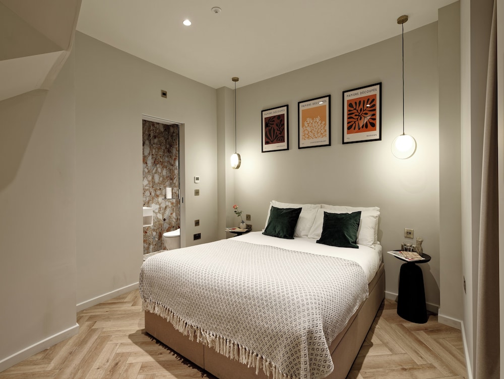 Notting Hill Hyde Park Apartments