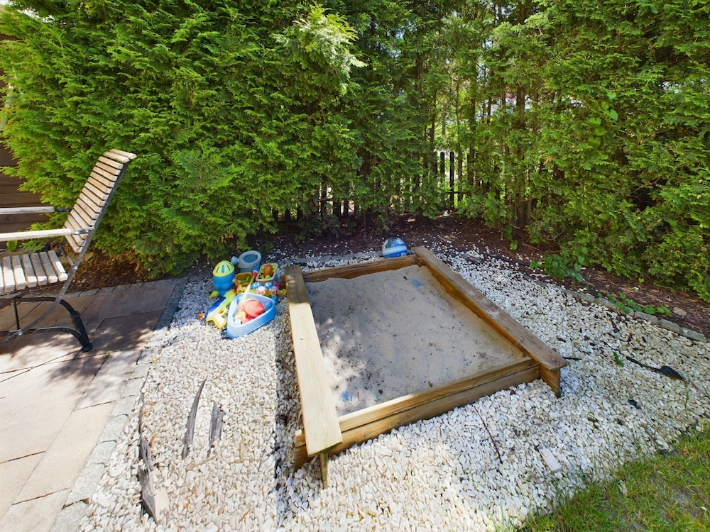Gdańsk Apartment With Garden by Renters view 4